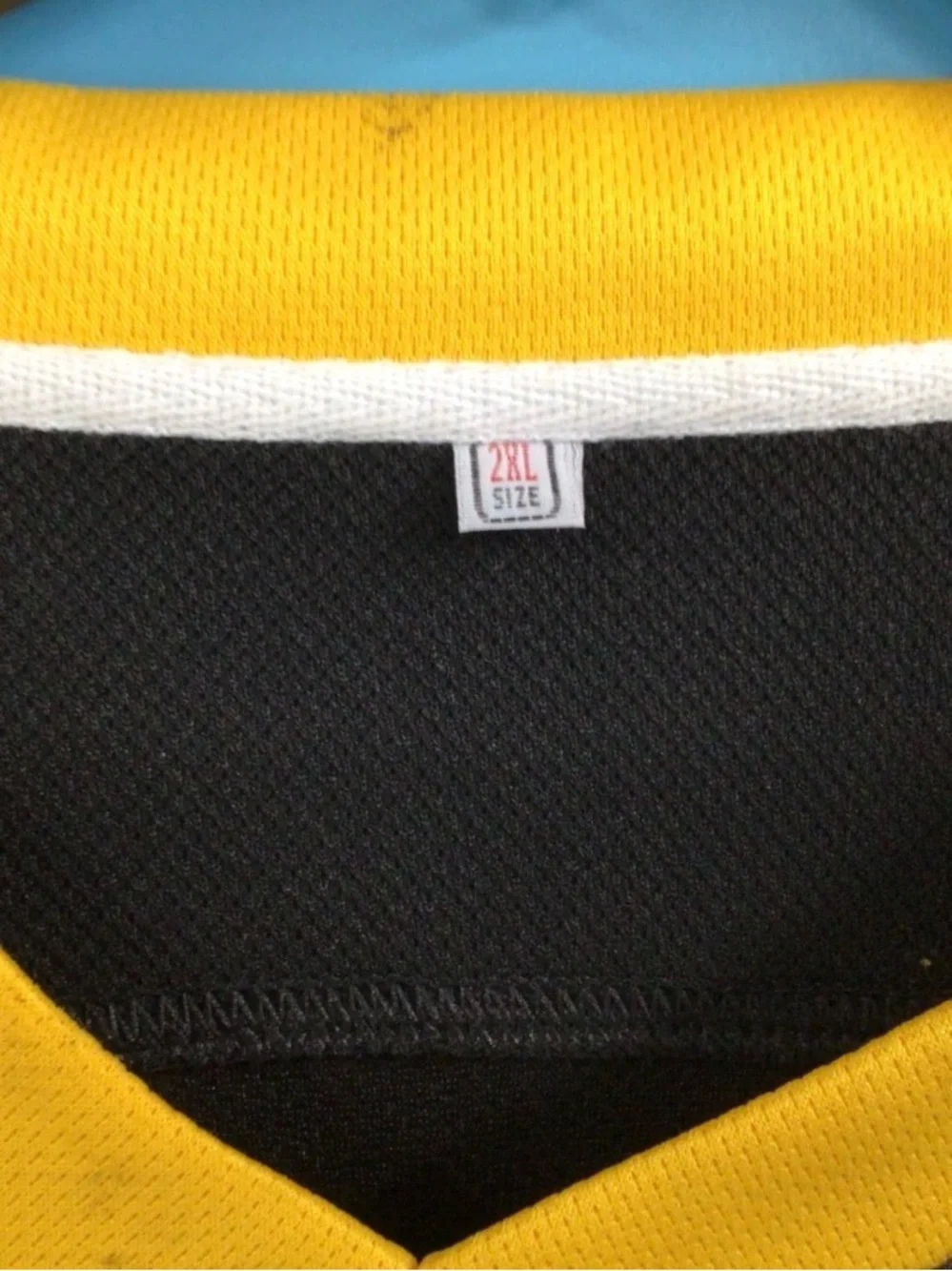 Happy Gilmore #18 Boston Hockey Jersey Men’s 2XL Black Gold Movie Style